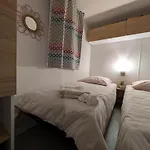 Bungalow مكان تخييم *