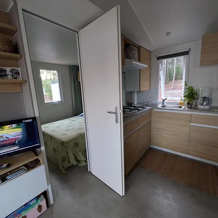Bungalow Kamp alanı *