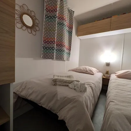 Bungalow Kamp alanı *