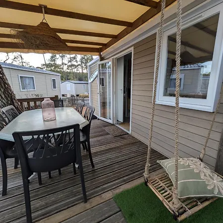 Bungalow Kamp alanı *